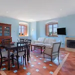 Tenuta Pakravan Papi Apart Otel Riparbella