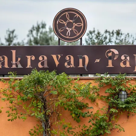 Tenuta Pakravan Papi Aparthotel