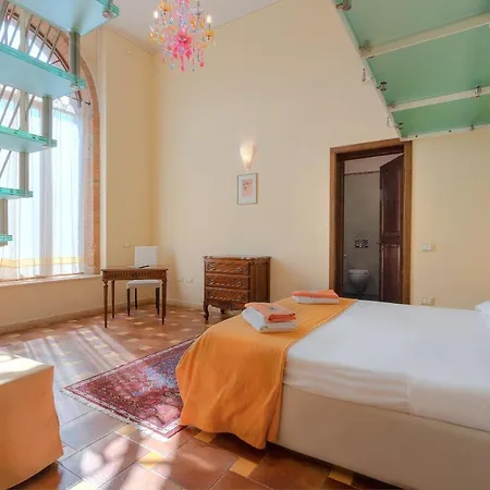 Tenuta Pakravan Papi Aparthotel