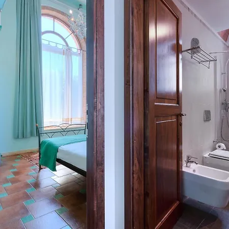 Aparthotel Tenuta Pakravan Papi