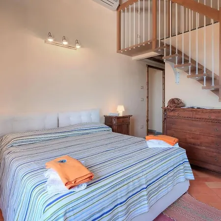 Tenuta Pakravan Papi Aparthotel 4*