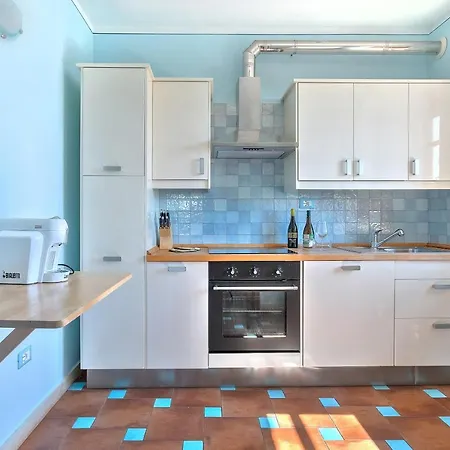 Tenuta Pakravan Papi Aparthotel 4*