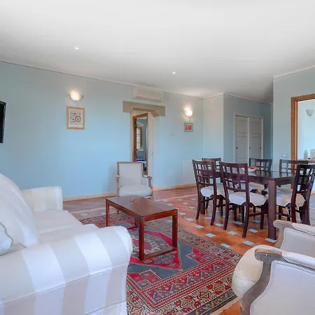 Tenuta Pakravan Papi 4*