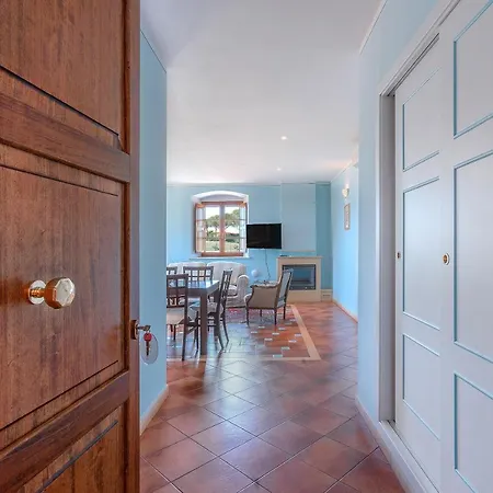 Tenuta Pakravan Papi 4* Riparbella
