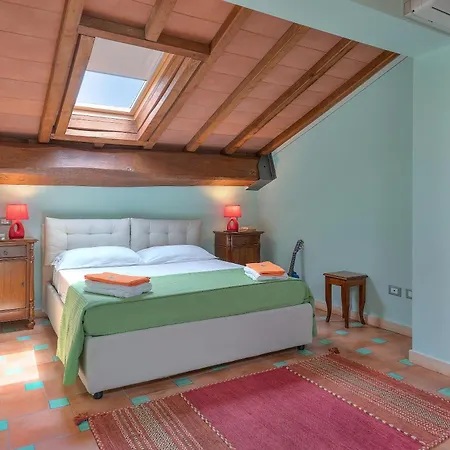 Aparthotel Tenuta Pakravan Papi