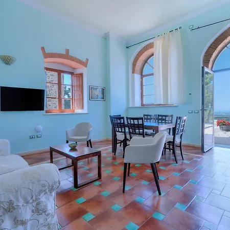 Aparthotel Tenuta Pakravan Papi